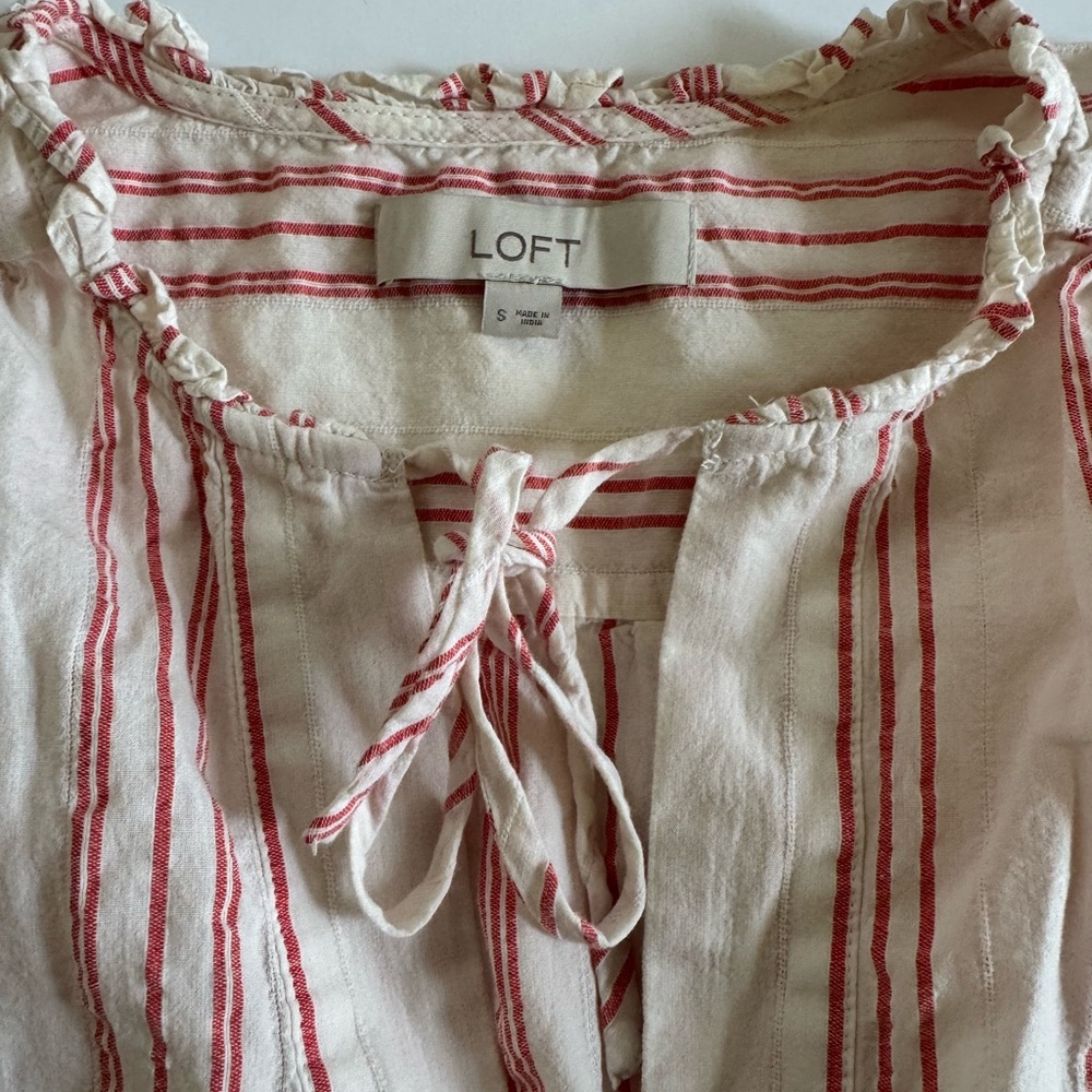 LOFT 100% Cotton Striped Peasant Blouse Small. 🌸 - Picture 4 of 7